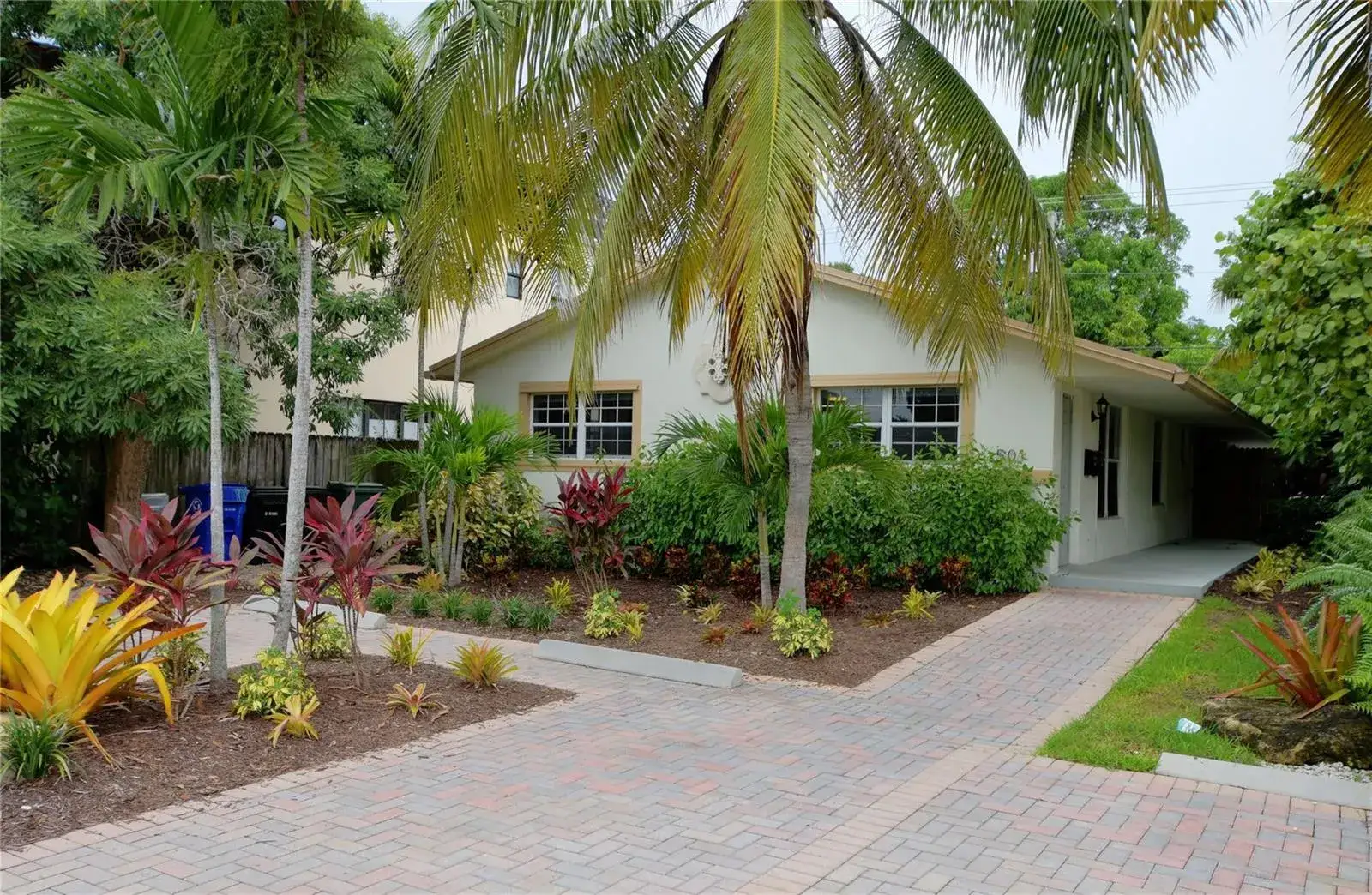 2 bedroom 2 bath Residential Lease for rent at 501 SW 17th Street # 2, Fort Lauderdale FL 33315