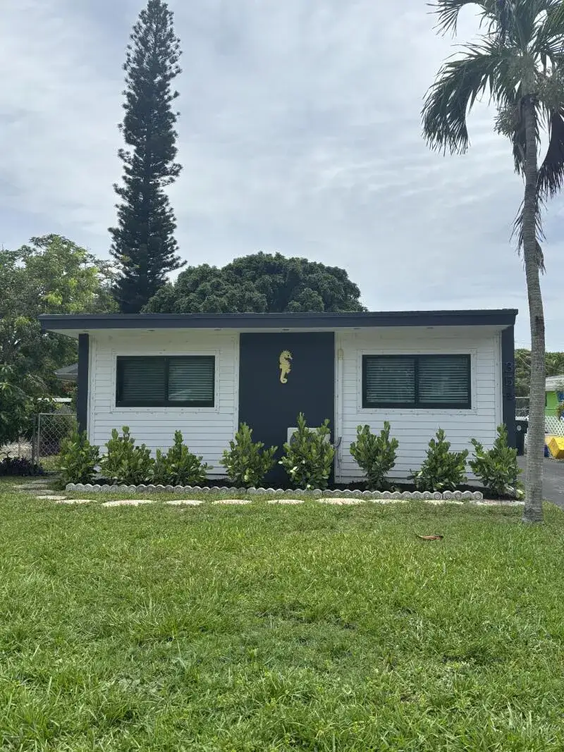 3 bedroom 2 bath Residential Lease for rent at 354 Manchester Street, Boca Raton FL 33487