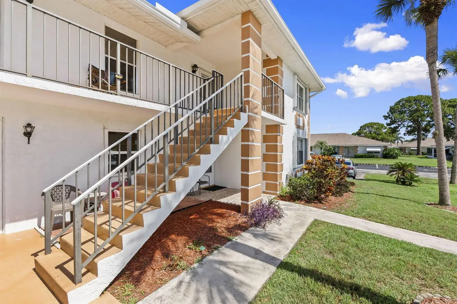 533 S Lakes End Drive # D2, Fort Pierce FL 34982