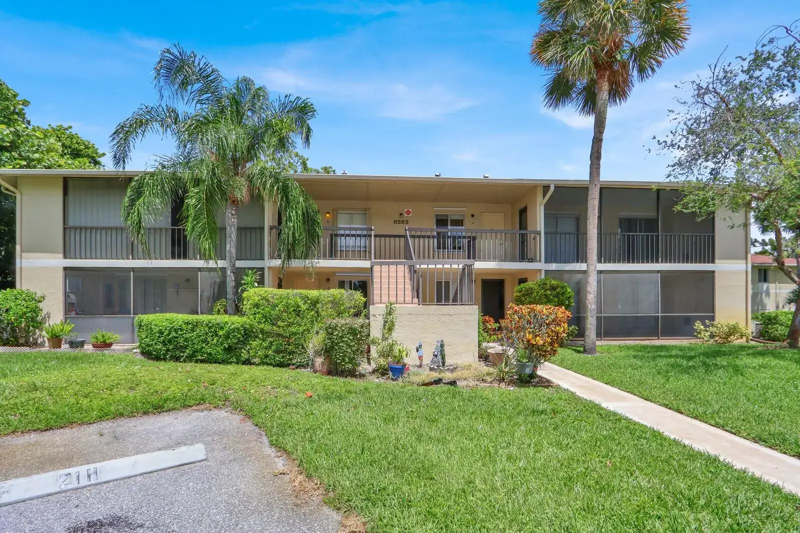 2 bedroom 2 bath Residential for sale at 6563 Chasewood Drive # F, Jupiter FL 33458