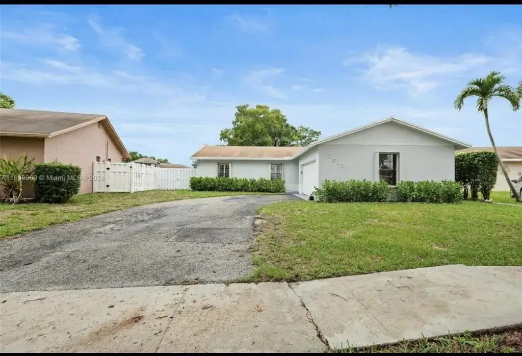 3 bedroom 2 bath Residential for sale at 2510 NW 110th Terrace, Sunrise FL 33322