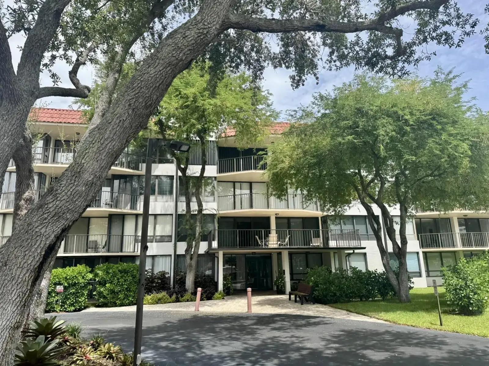 2 bedroom 2 bath Residential Lease for rent at 799 Jeffery Street # 4100, Boca Raton FL 33487