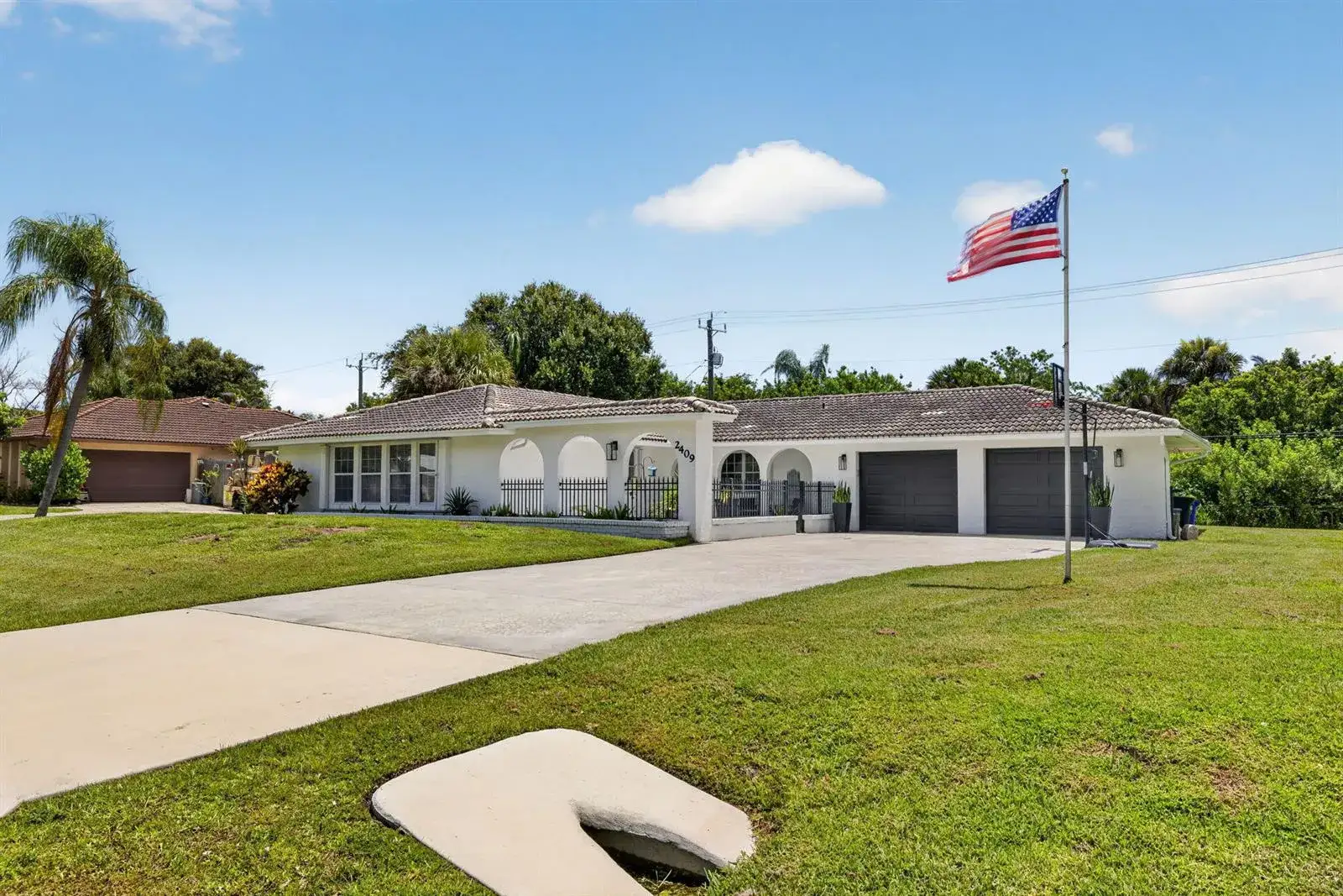 2 bedroom 2 bath Residential for sale at 2409 NW Everglades Boulevard, Stuart FL 34994