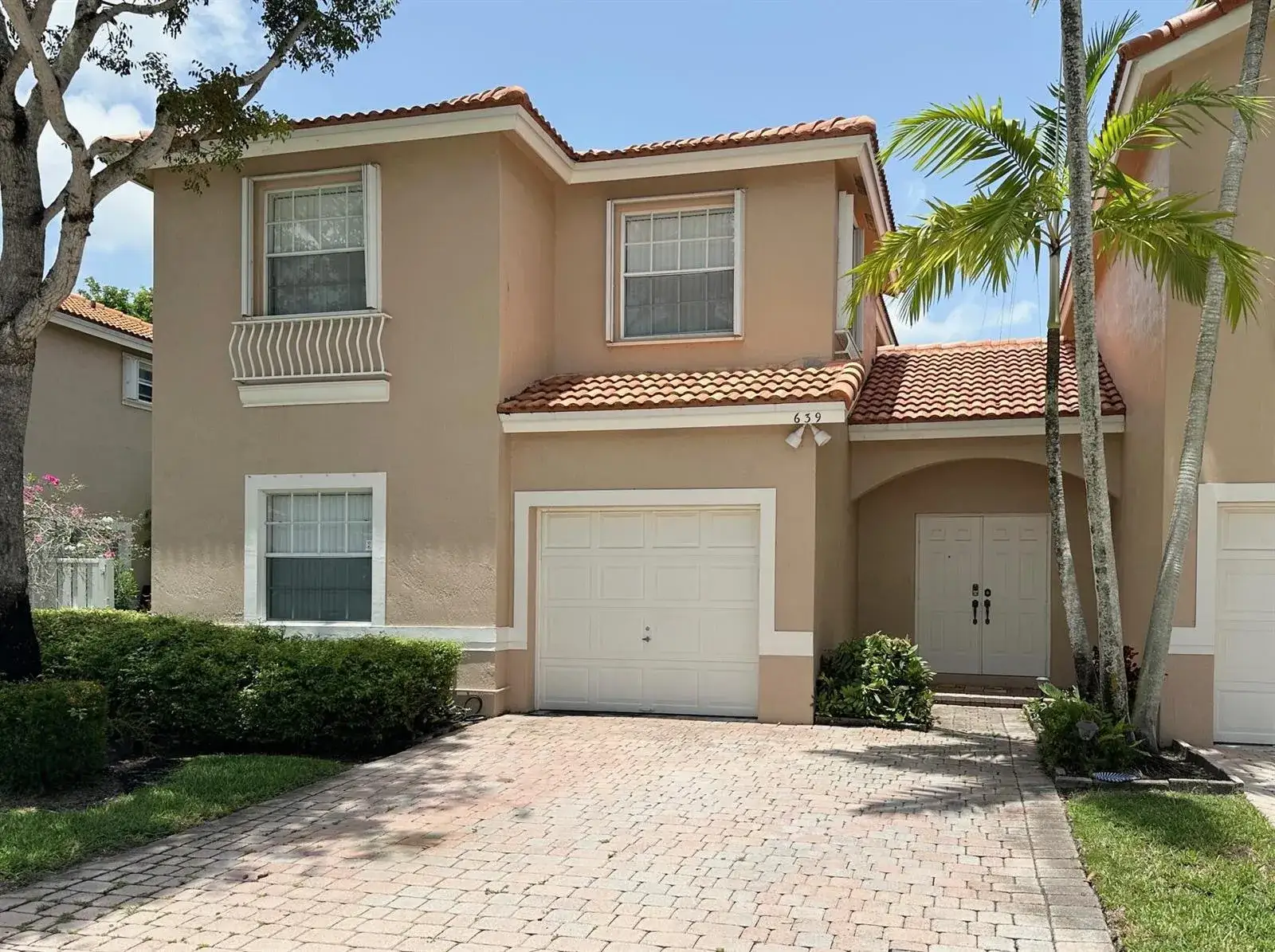 4 bedroom 3 bath Residential for sale at 639 NW 130th Way, Pembroke Pines FL 33028