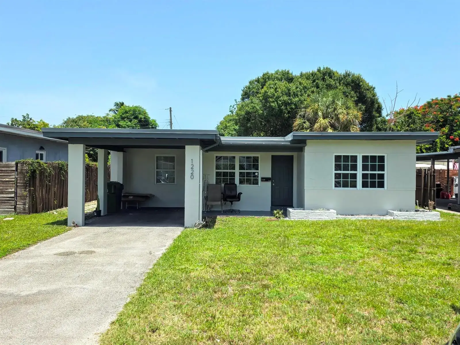 3 bedroom 2 bath Residential for sale at 1220 NE 1ST Avenue, Fort Lauderdale FL 33304