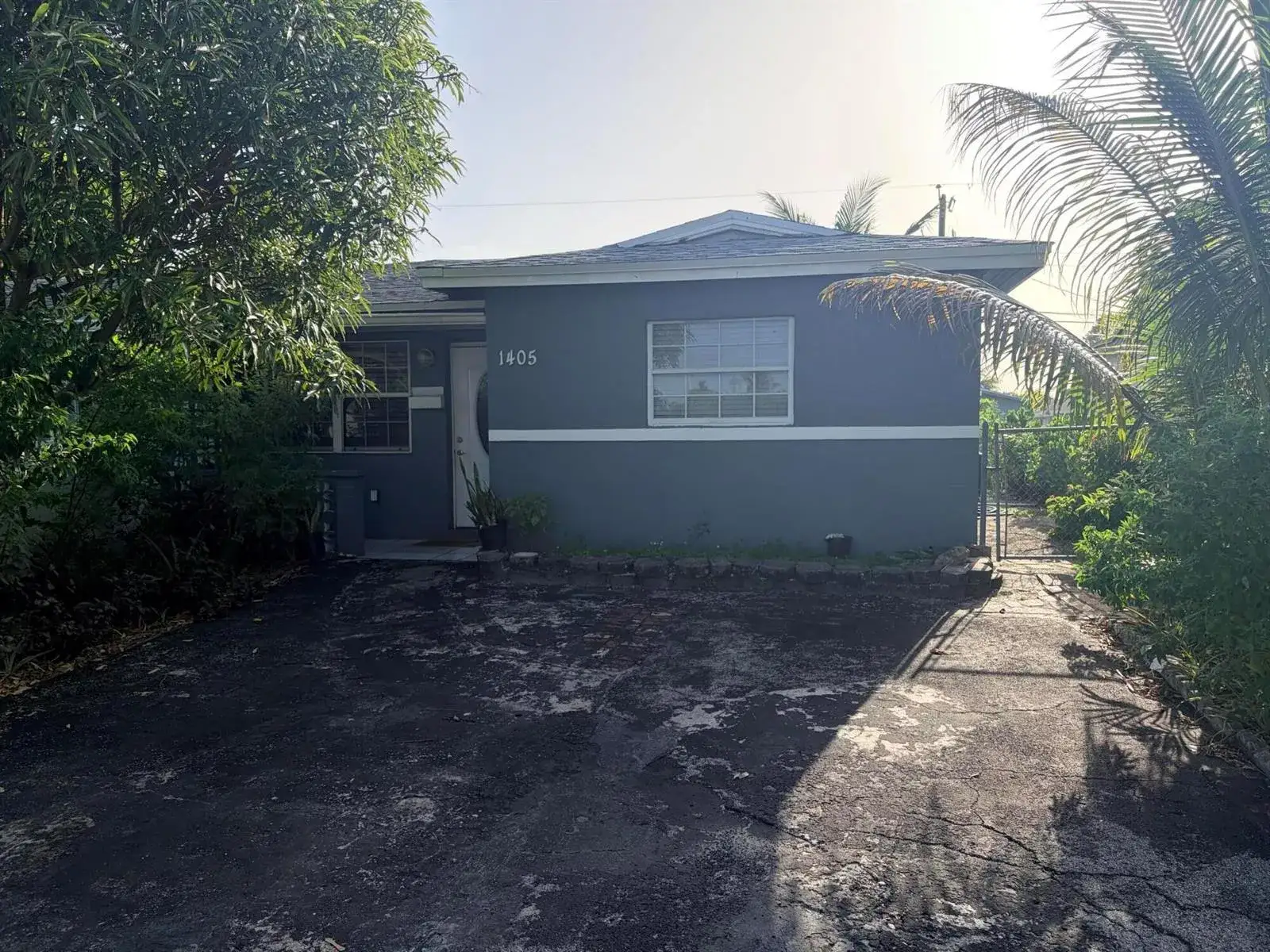 2 bedroom 1 bath Residential for sale at 1405 NW 58TH Avenue, Lauderhill FL 33313