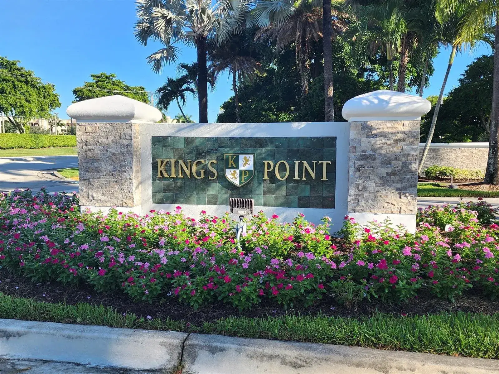 2 bedroom 2 bath Residential for sale at 7751 Southampton Terrace # 201, Tamarac FL 33321