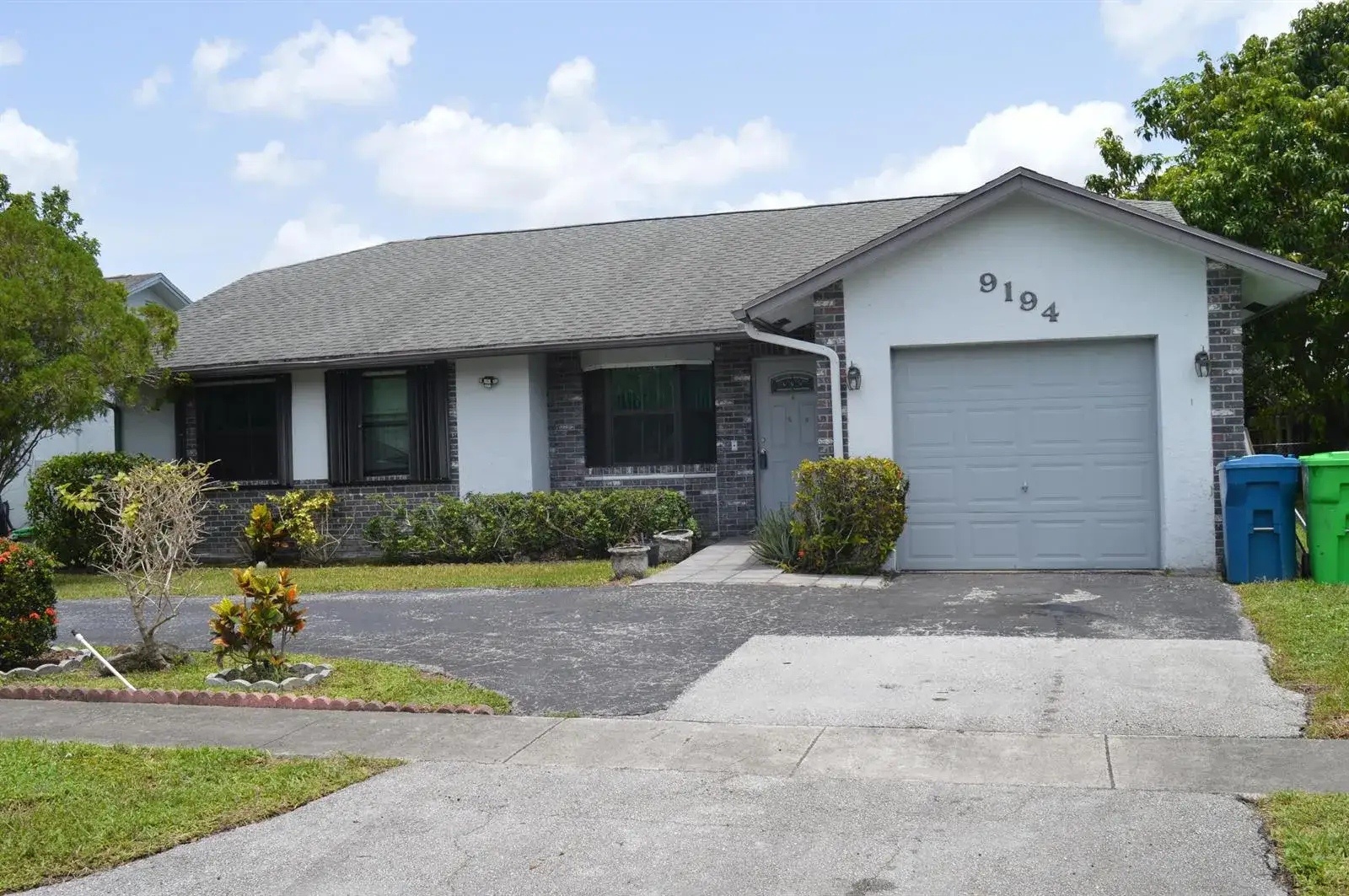3 bedroom 2 bath Residential for sale at 9194 NW 49TH Court, Sunrise FL 33351