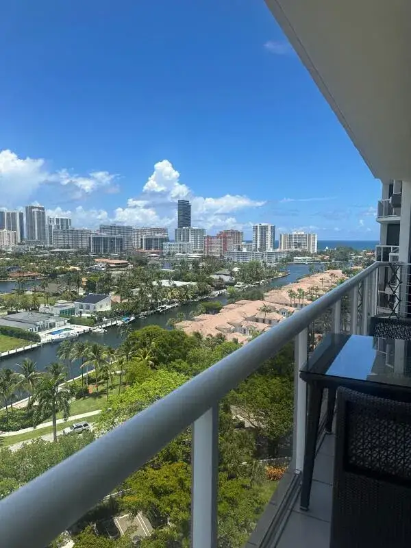 2 bedroom 2 bath Residential Lease for rent at 3640 Yacht Club Drive # 1403, Aventura FL 33180