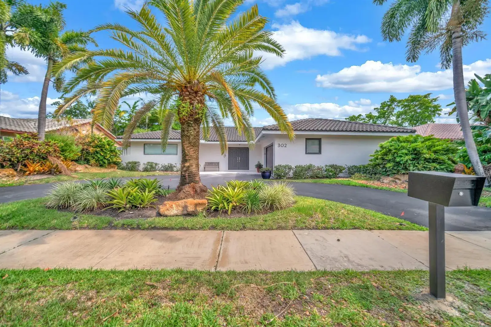3 bedroom 2 bath Residential Lease for rent at 3020 N 34TH Street, Hollywood FL 33021