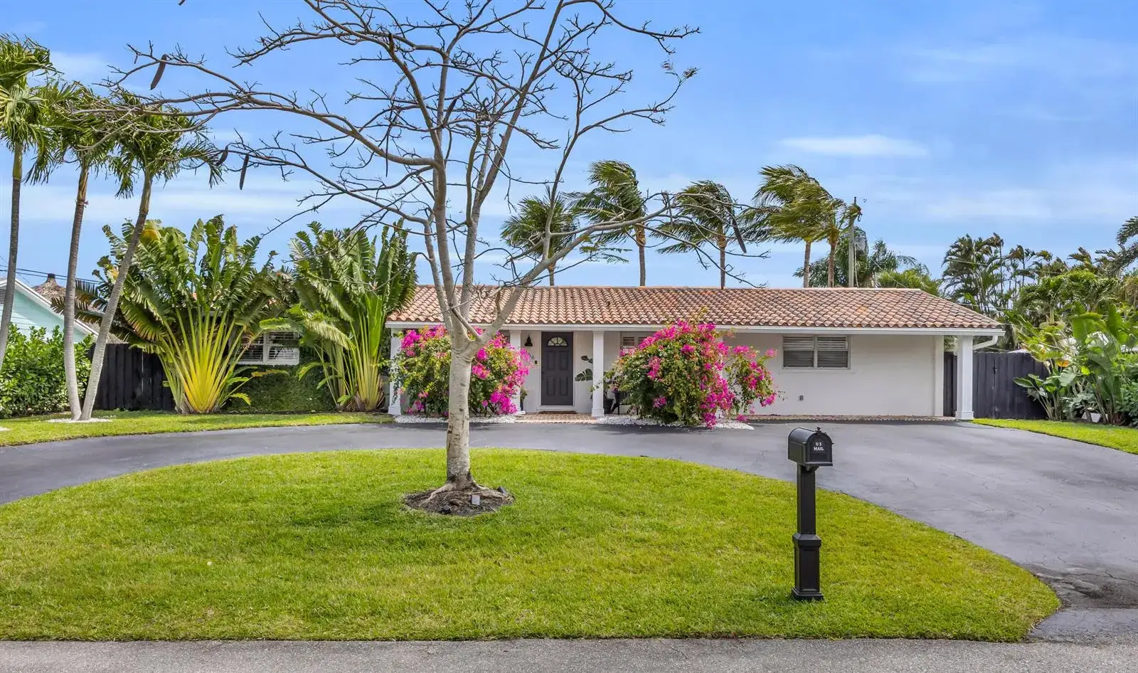 4 bedroom 3 bath Residential for sale at 366 ELM Avenue, Tequesta FL 33469