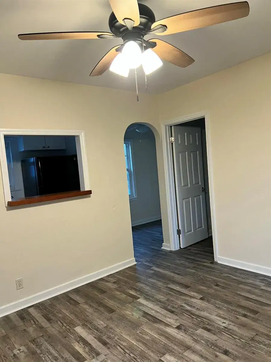 1 bedroom 1 bath Residential Lease for rent at 431 S K Street # 1, FL 33460