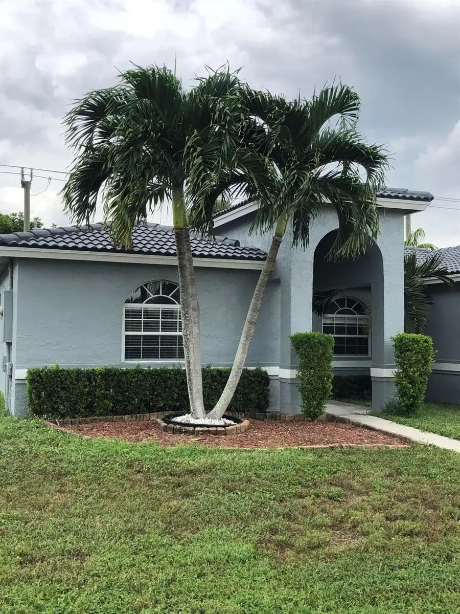 3 bedroom 2 bath Residential for sale at 8221 NW 45TH Street, Lauderhill FL 33351