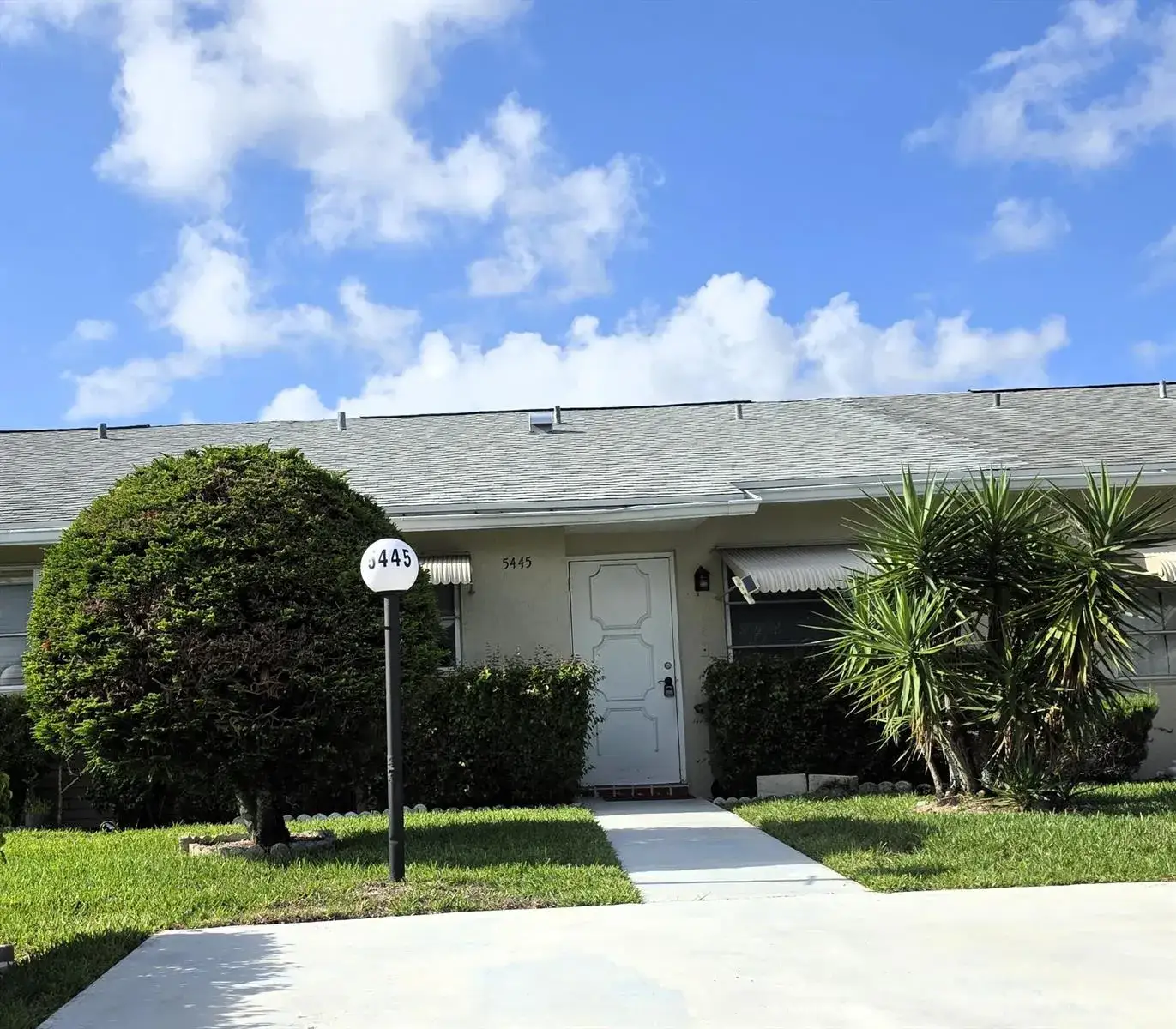 2 bedroom 2 bath Residential Lease for rent at 5445 GLENDA Street, West Palm Beach FL 33417