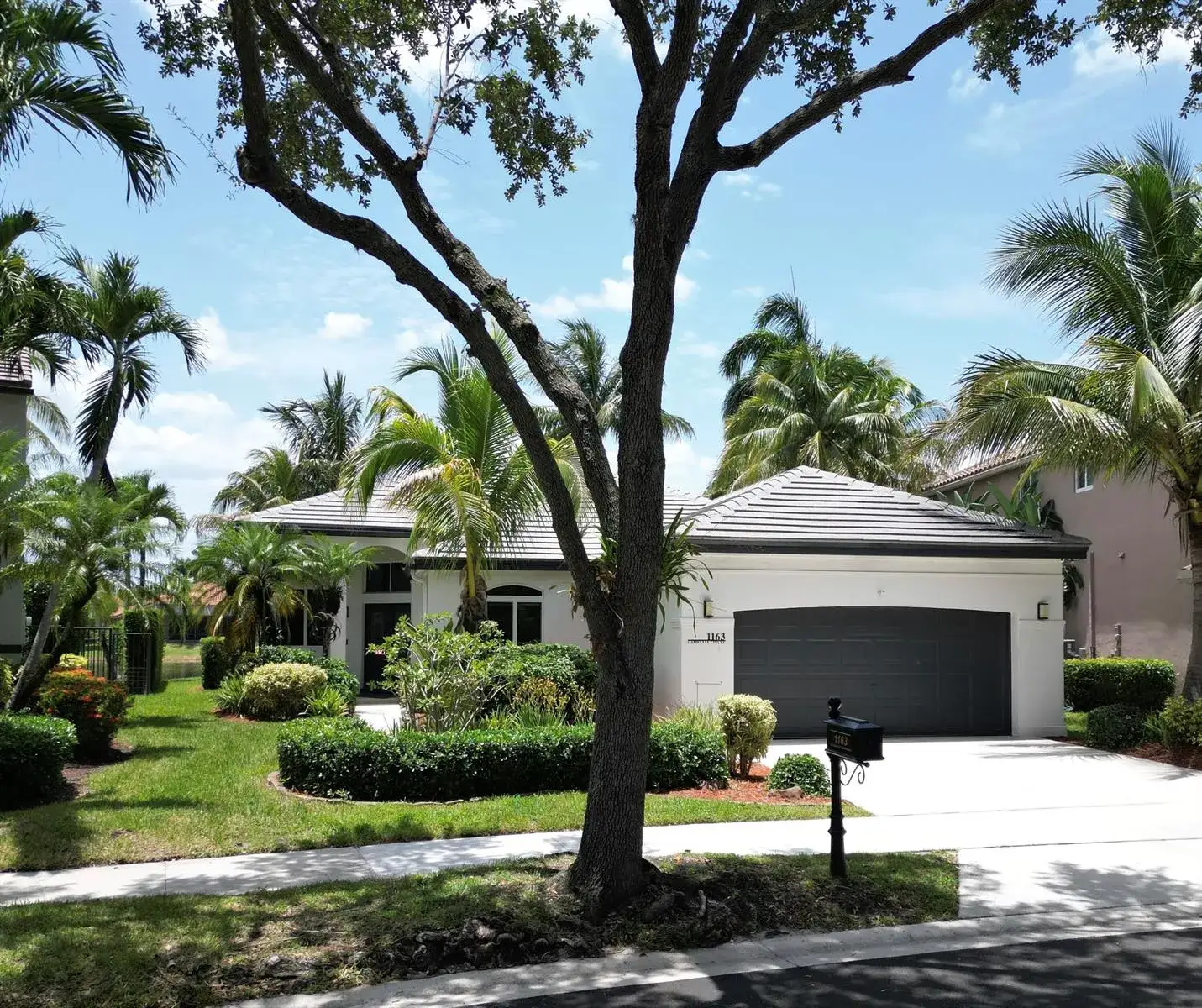 3 bedroom 3 bath Residential for sale at 1163 Camellia Circle, Weston FL 33326