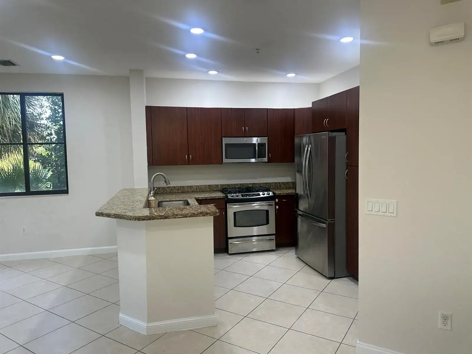 2 bedroom 2 bath Residential for sale at 3020 NW 125th Avenue # 315, Sunrise FL 33323