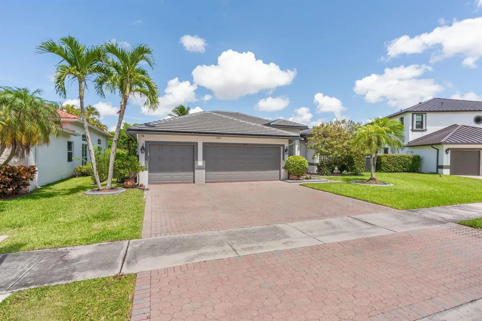5 bedroom 3 bath Residential for sale at 5617 NW 106TH Way, Coral Springs FL 33076
