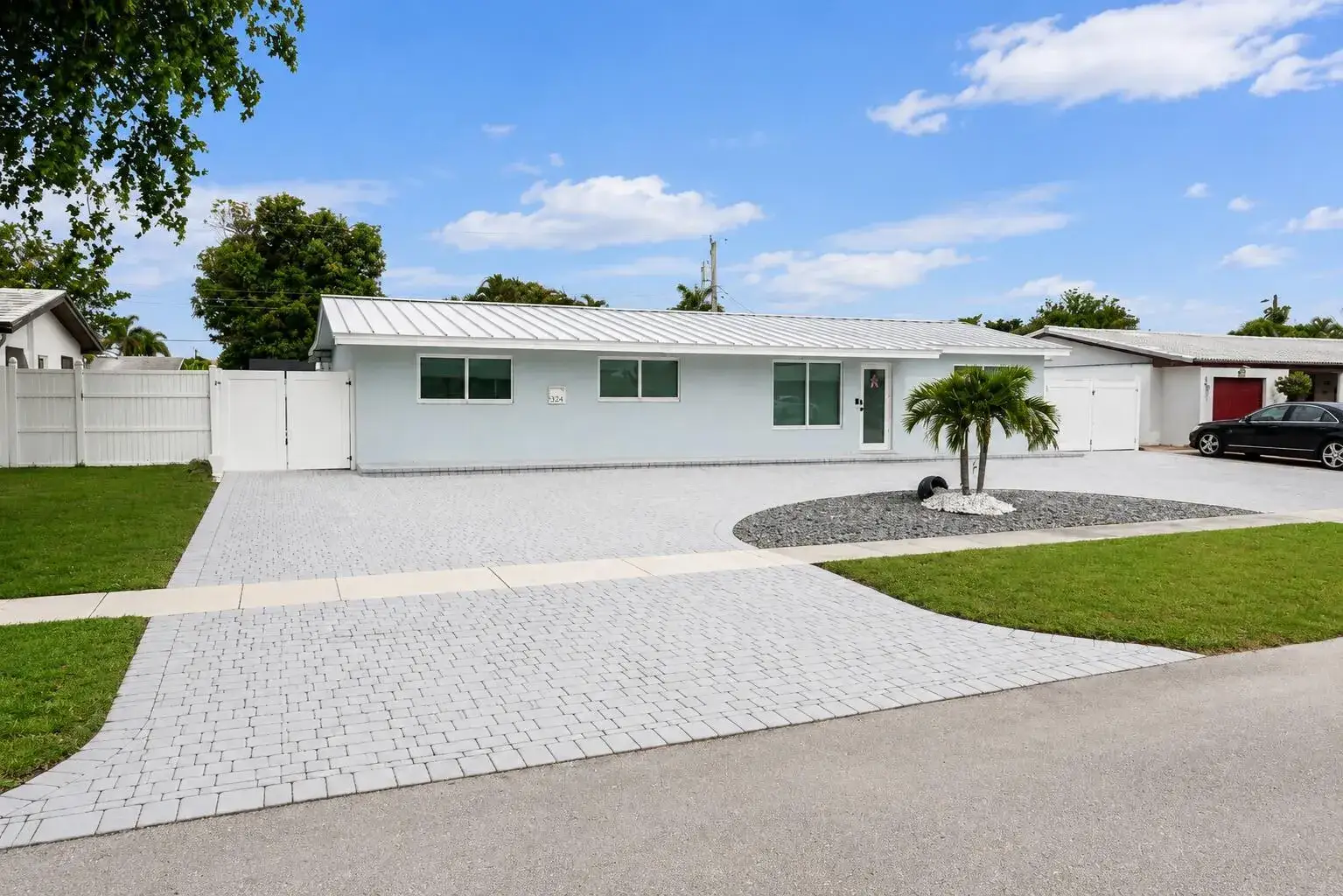 3 bedroom 2 bath Residential for sale at 1316 SE 3RD Avenue, Deerfield Beach FL 33441