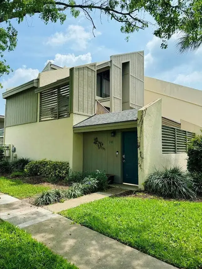 2 bedroom 2 bath Residential Lease for rent at 1605 S US HIGHWAY 1 # 1H, Jupiter FL 33477