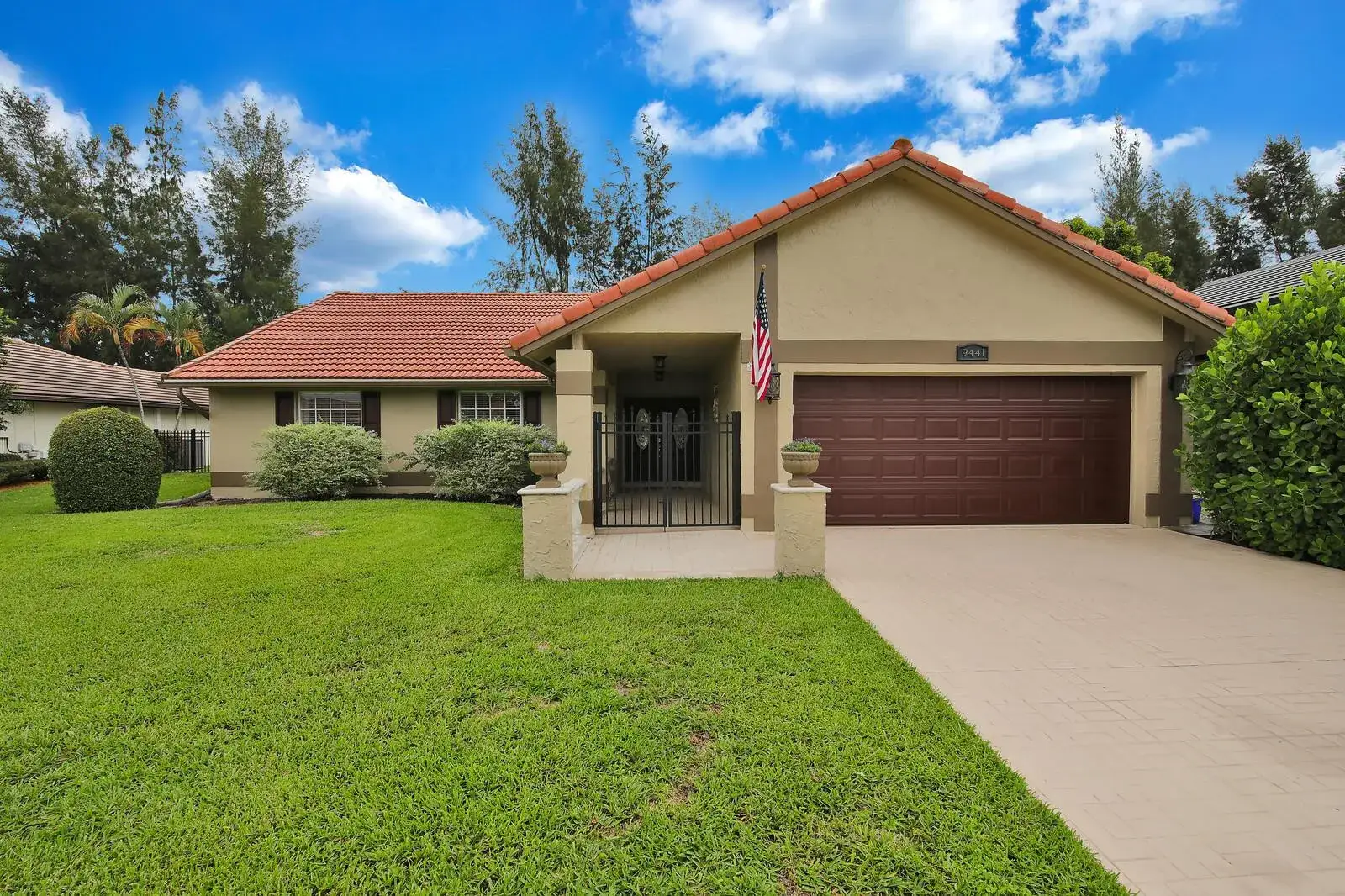 3 bedroom 2 bath Residential for sale at 9441 OLD PINE Road, Boca Raton FL 33428