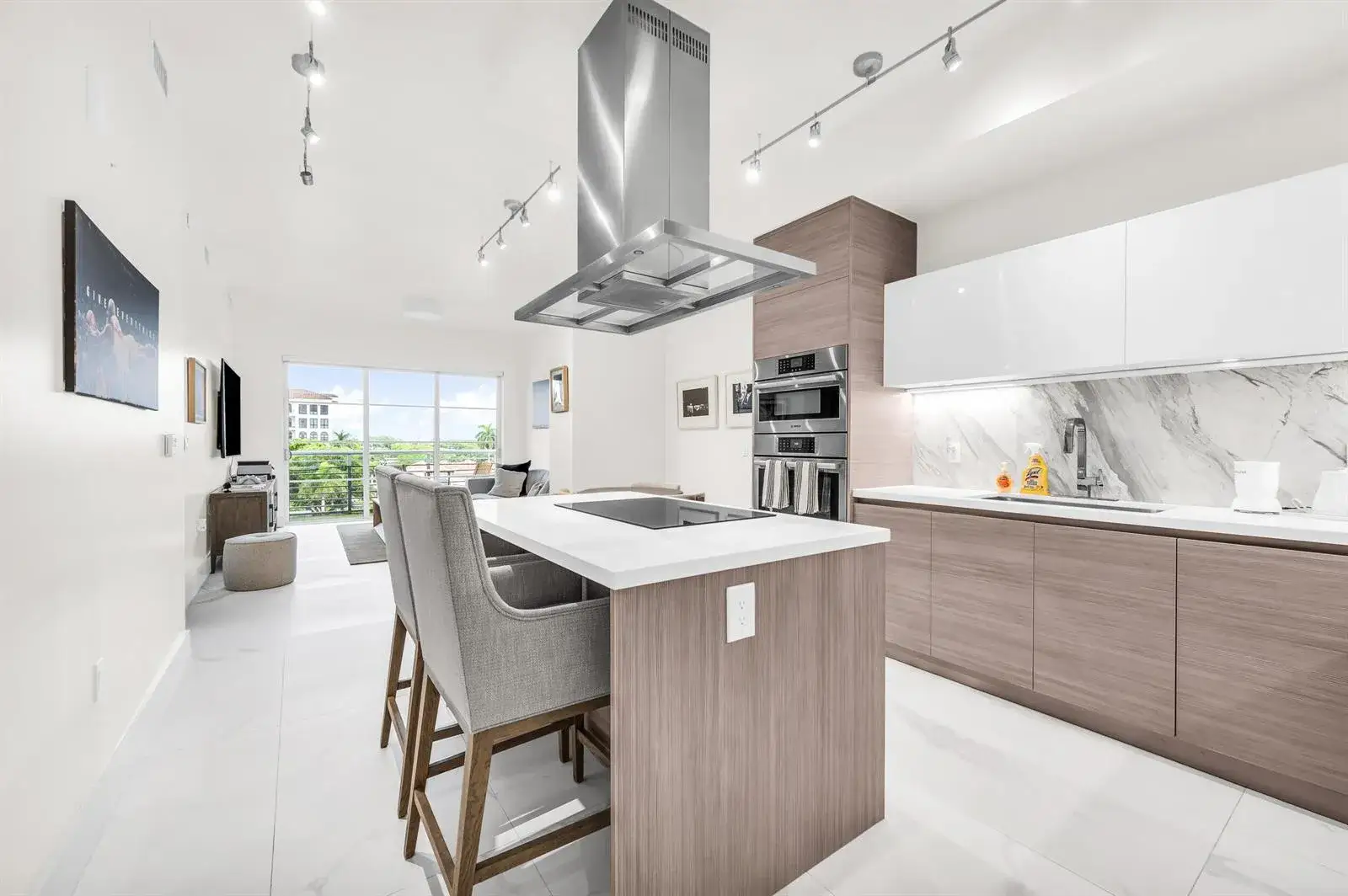 1 bedroom 1 bath Residential for sale at 155 E Boca Raton Road # 524, Boca Raton FL 33432