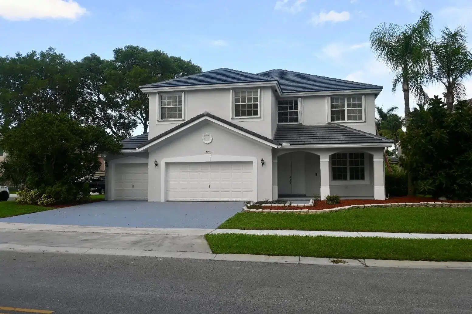 5 bedroom 2 bath Residential for sale at 609 SW 167TH Way, Pembroke Pines FL 33027