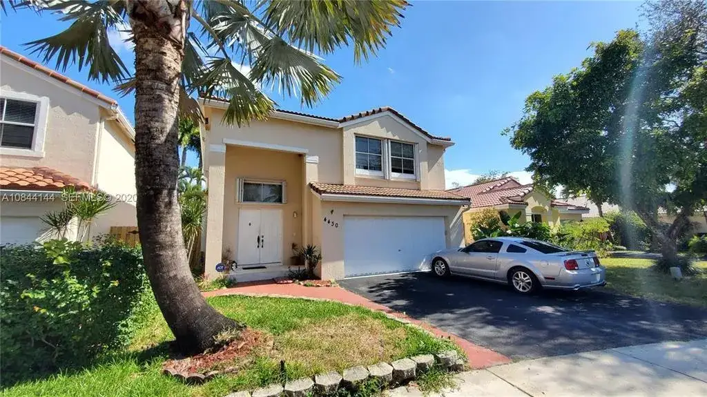 3 bedroom 2 bath Residential Lease for rent at 4— SW 82nd Way, Davie FL 33328