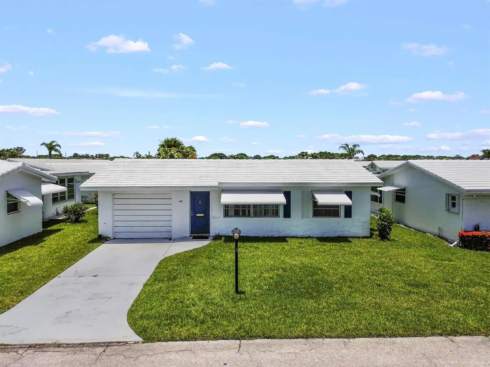 2 bedroom 1 bath Residential for sale at 1196 SW Lake Circle, Boynton Beach FL 33426