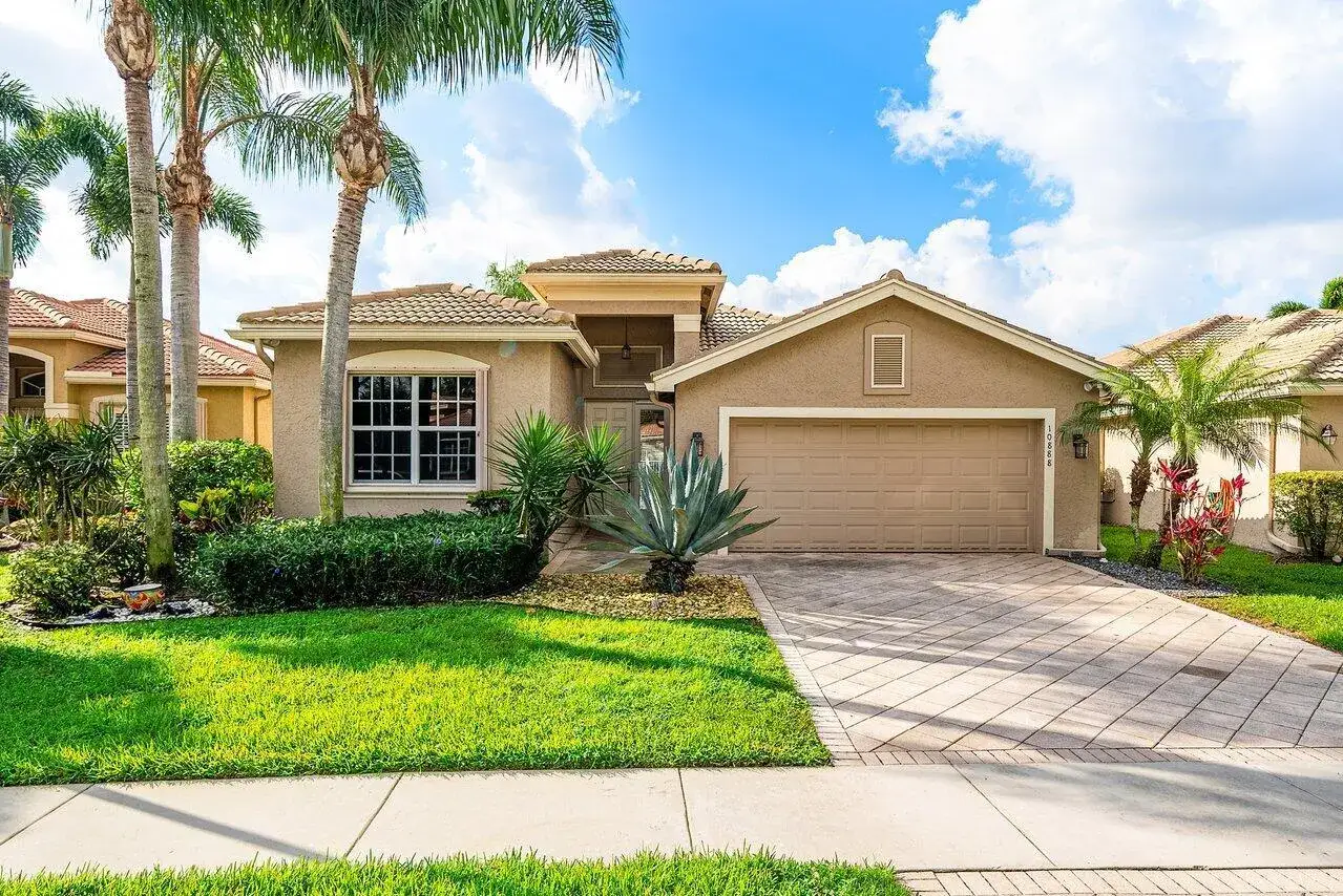 3 bedroom 2 bath Residential for sale at 10888 Deer Park Lane, Boynton Beach FL 33437