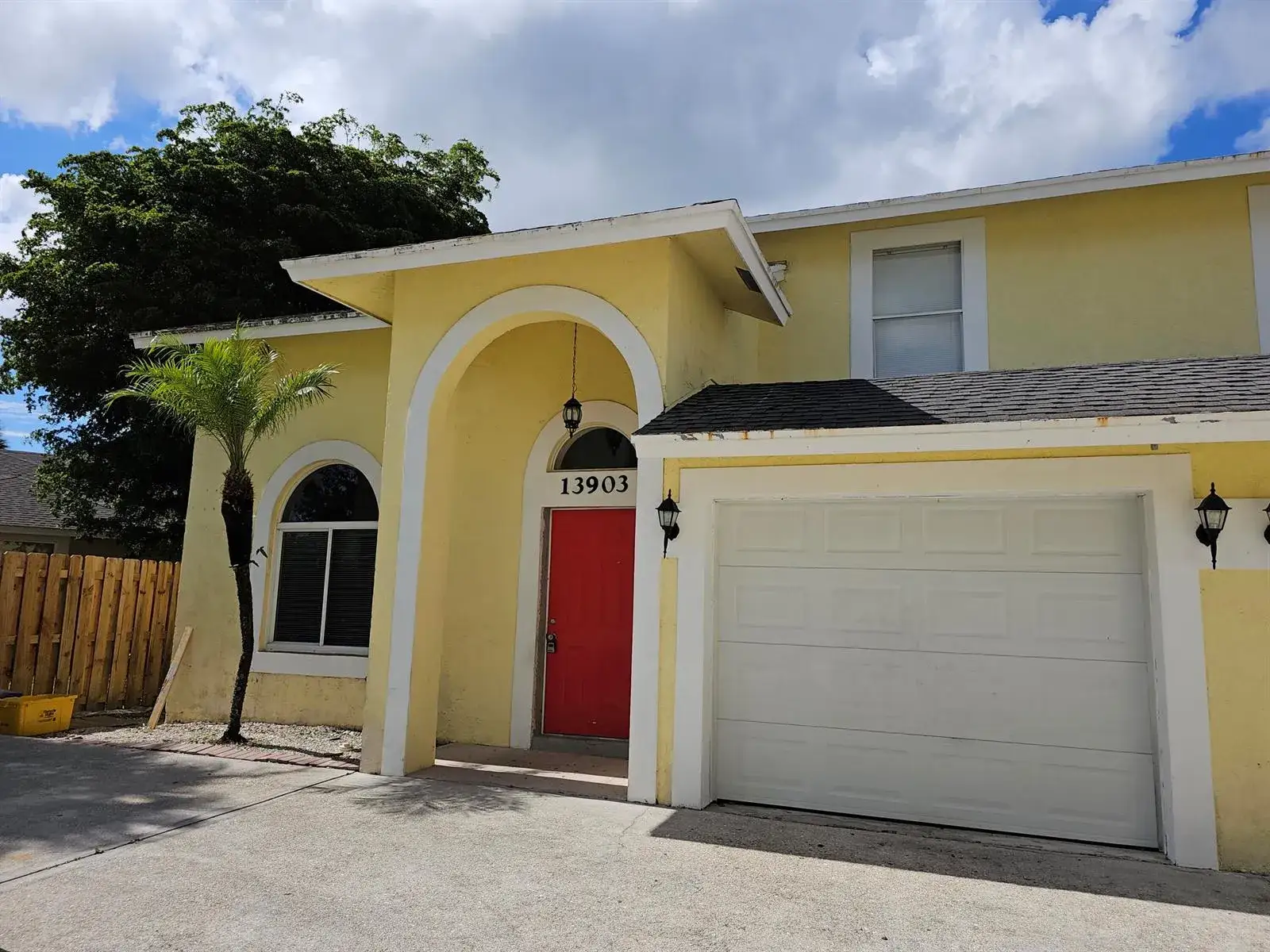 5 bedroom 2 bath Residential Lease for rent at 13903 Folkestone Circle, Wellington FL 33414