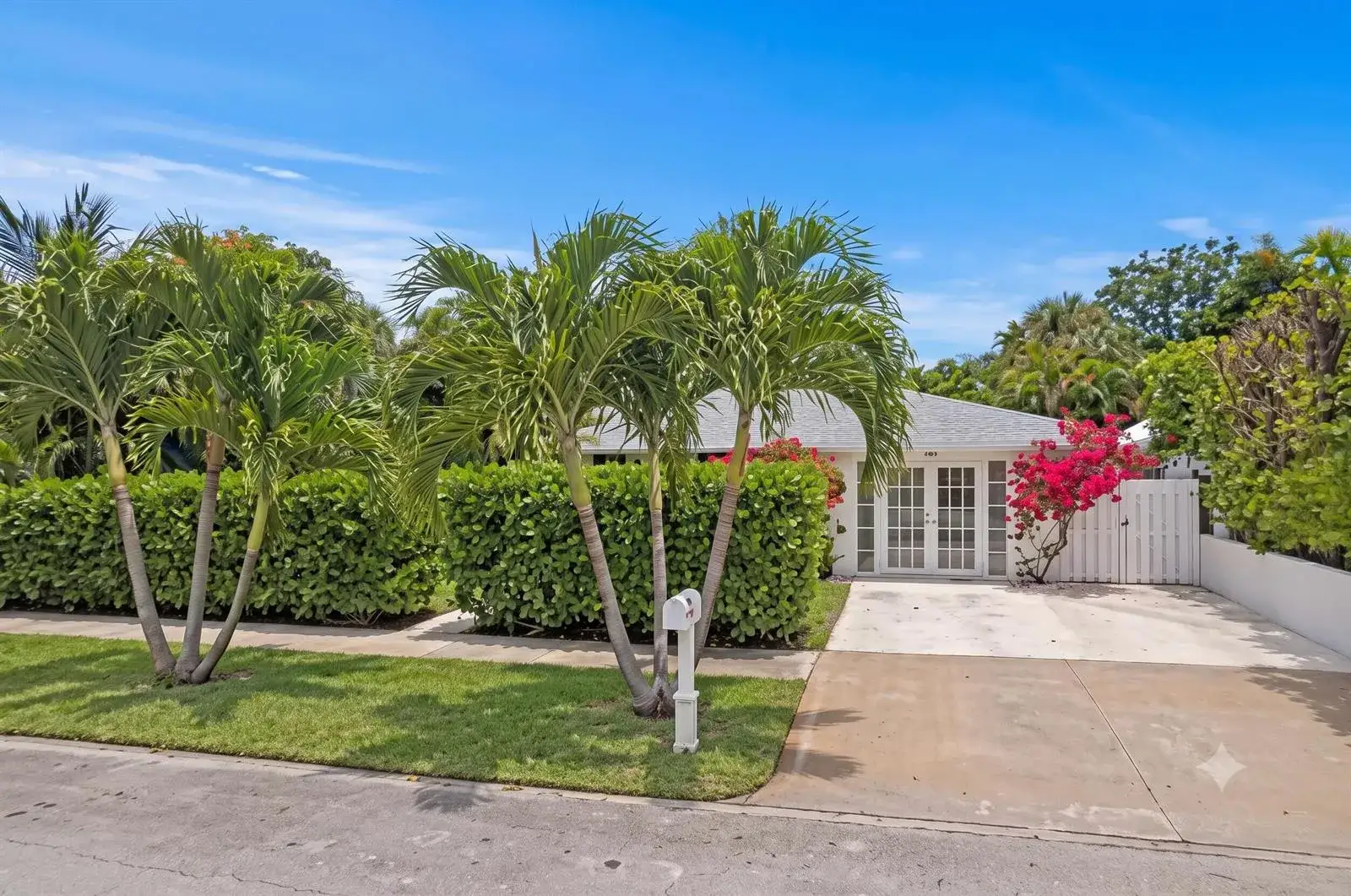 2 bedroom 2 bath Residential for sale at 233 MARYLAND Drive, FL 33460