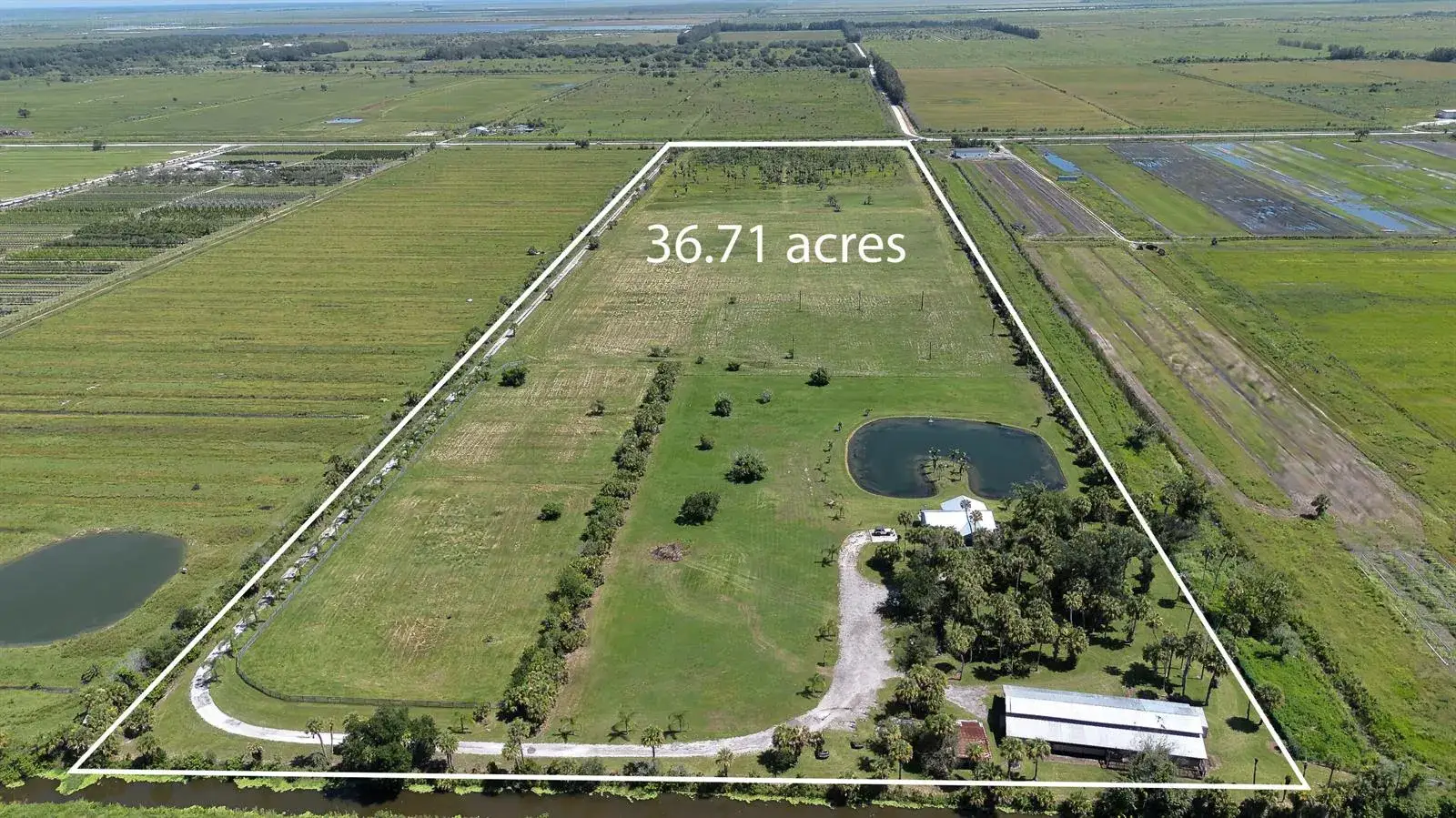 2 bedroom 2 bath Residential for sale at 18601 Orange Avenue, Fort Pierce FL 34945