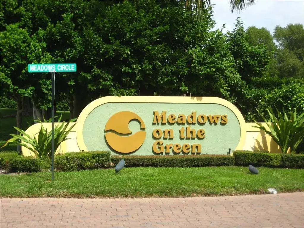 2 bedroom 2 bath Residential for sale at 401 MEADOWS Circle, Boynton Beach FL 33436