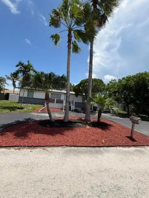 3 bedroom 2 bath Residential for sale at 3040 TROPICAL Trail, Lake Worth FL 33462