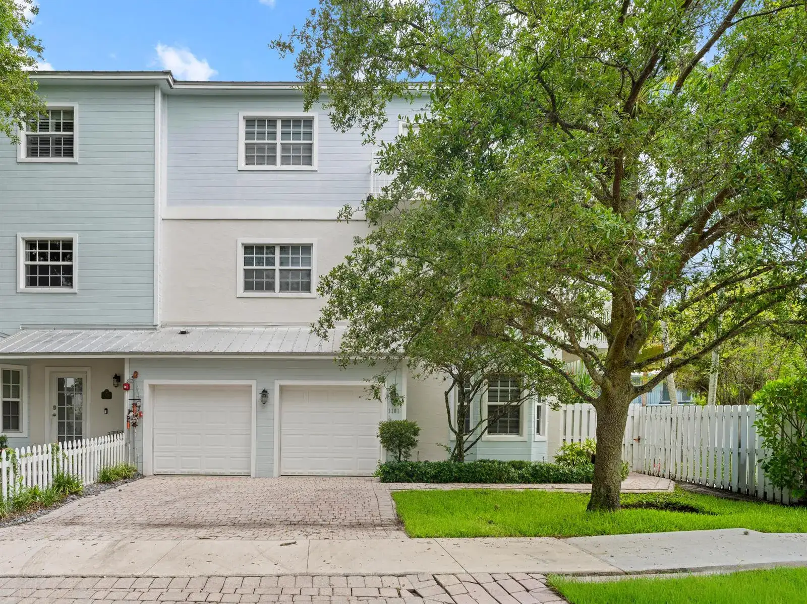 3 bedroom 3 bath Residential for sale at 1101 Waverly Road, Fort Lauderdale FL 33312