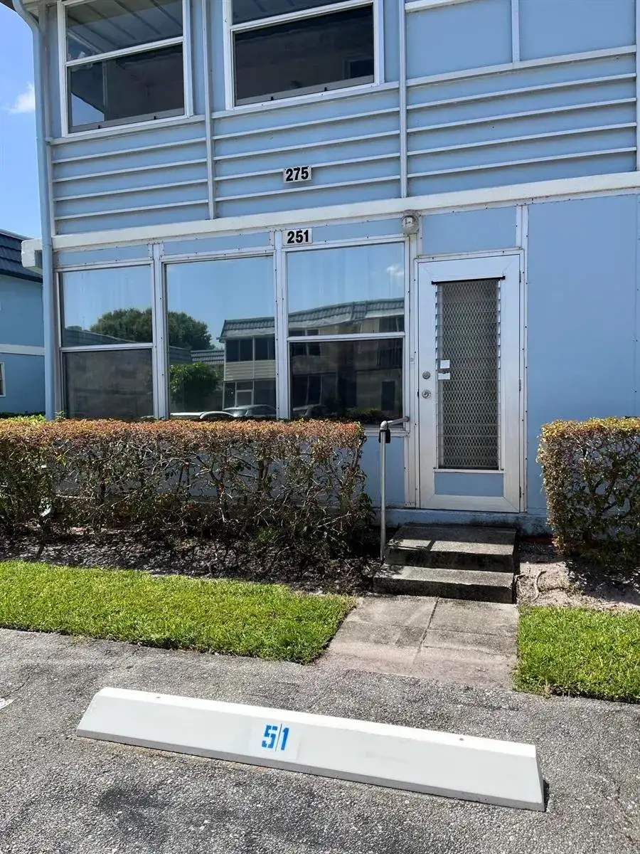 1 bedroom 1 bath Residential Lease for rent at 251 F Brittany # F, Delray Beach FL 33446
