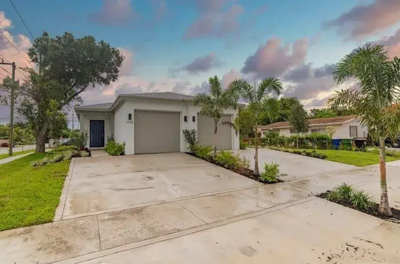 3 bedroom 2 bath Residential Lease for rent at 1140 NW 1ST Avenue, Fort Lauderdale FL 33311