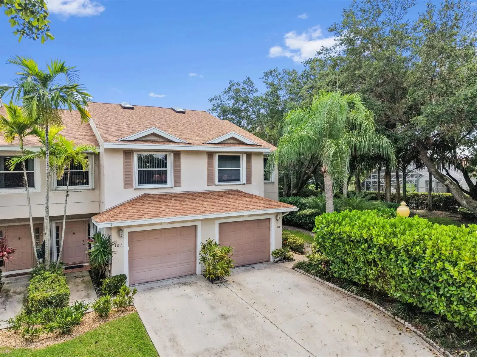 3 bedroom 2 bath Residential for sale at 110 Crosswinds Drive, FL 33413