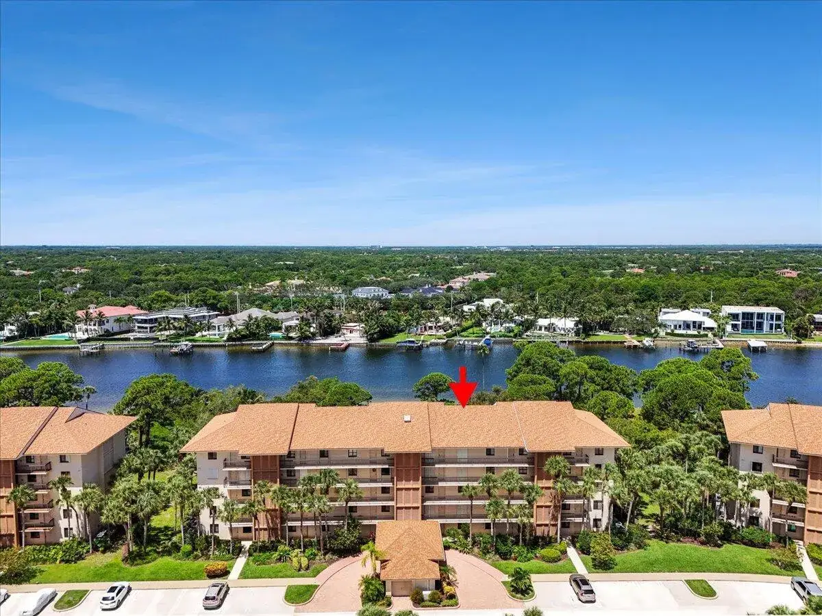 2 bedroom 2 bath Residential Lease for rent at 2001 Marina Isle Way # 405, Jupiter FL 33477
