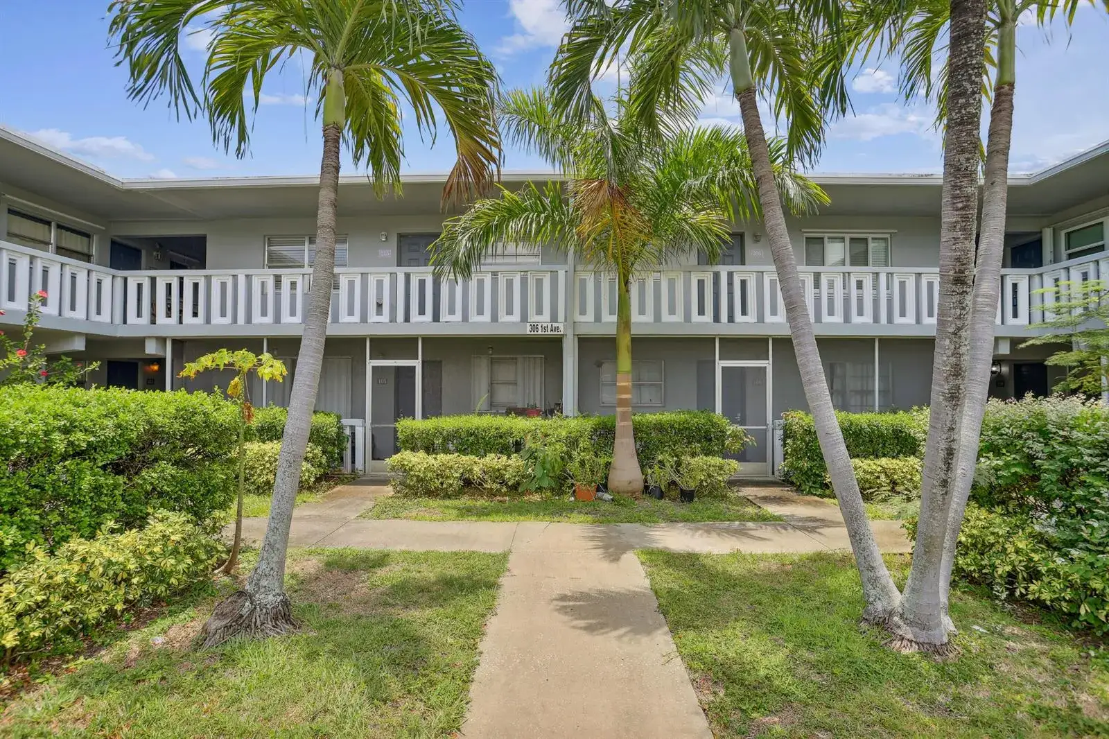 1 bedroom 1 bath Residential Lease for rent at 306 NE 1st Avenue # 210, Boynton Beach FL 33435