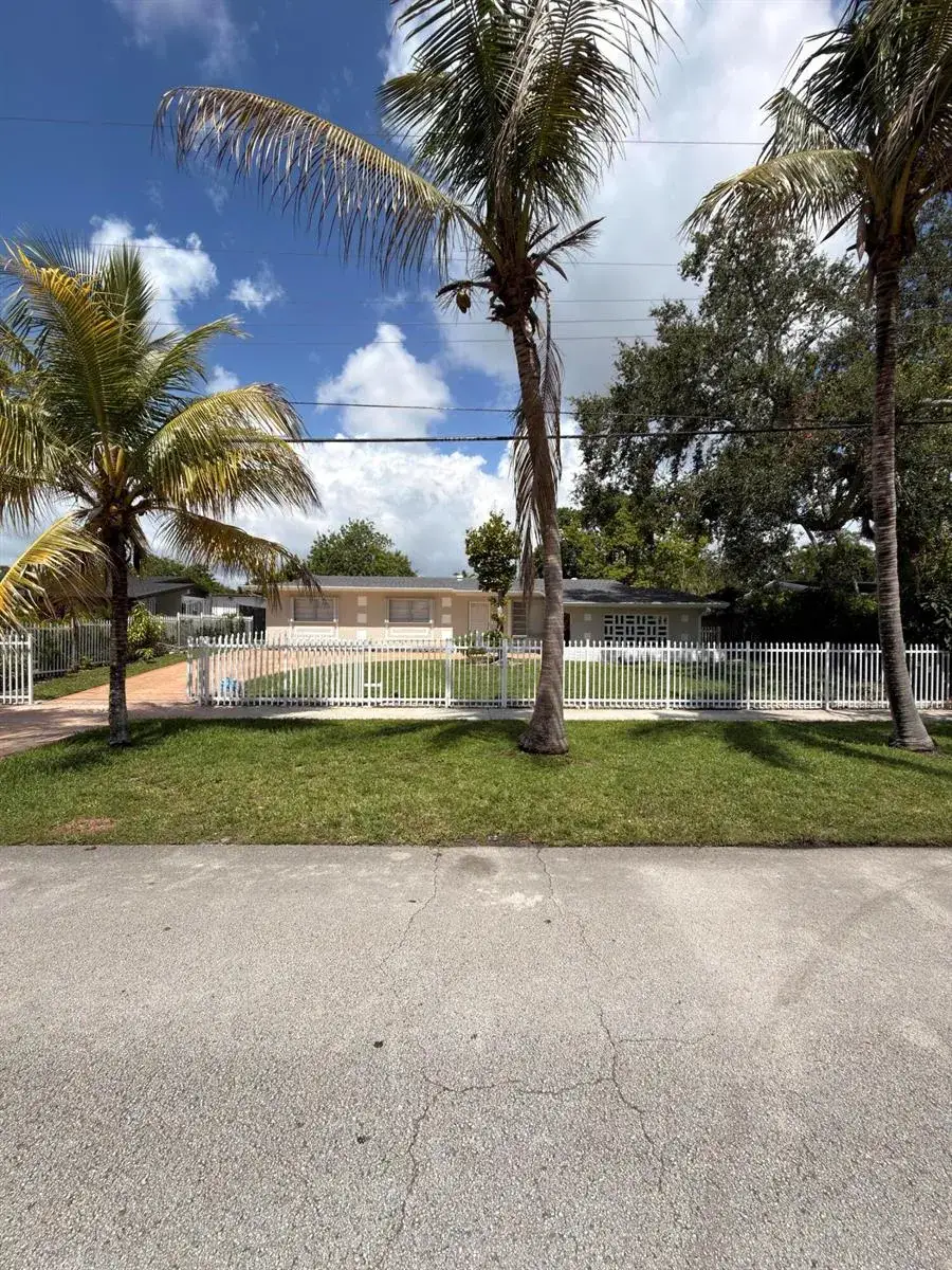 4 bedroom 2 bath Residential Lease for rent at 7500 SW 98TH Court, Miami FL 33173