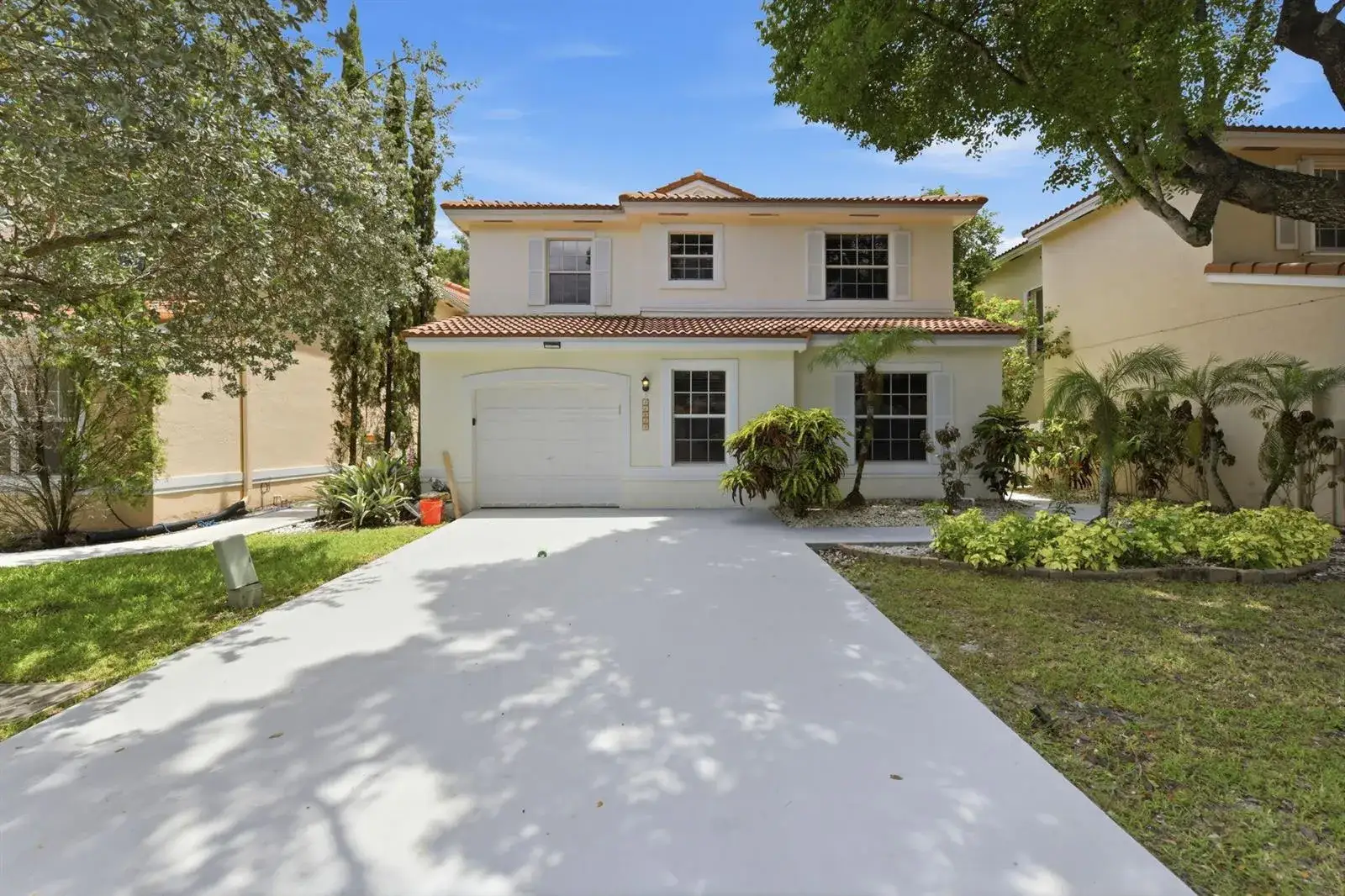 4 bedroom 2 bath Residential for sale at 10837 NW 46TH Drive, Coral Springs FL 33076