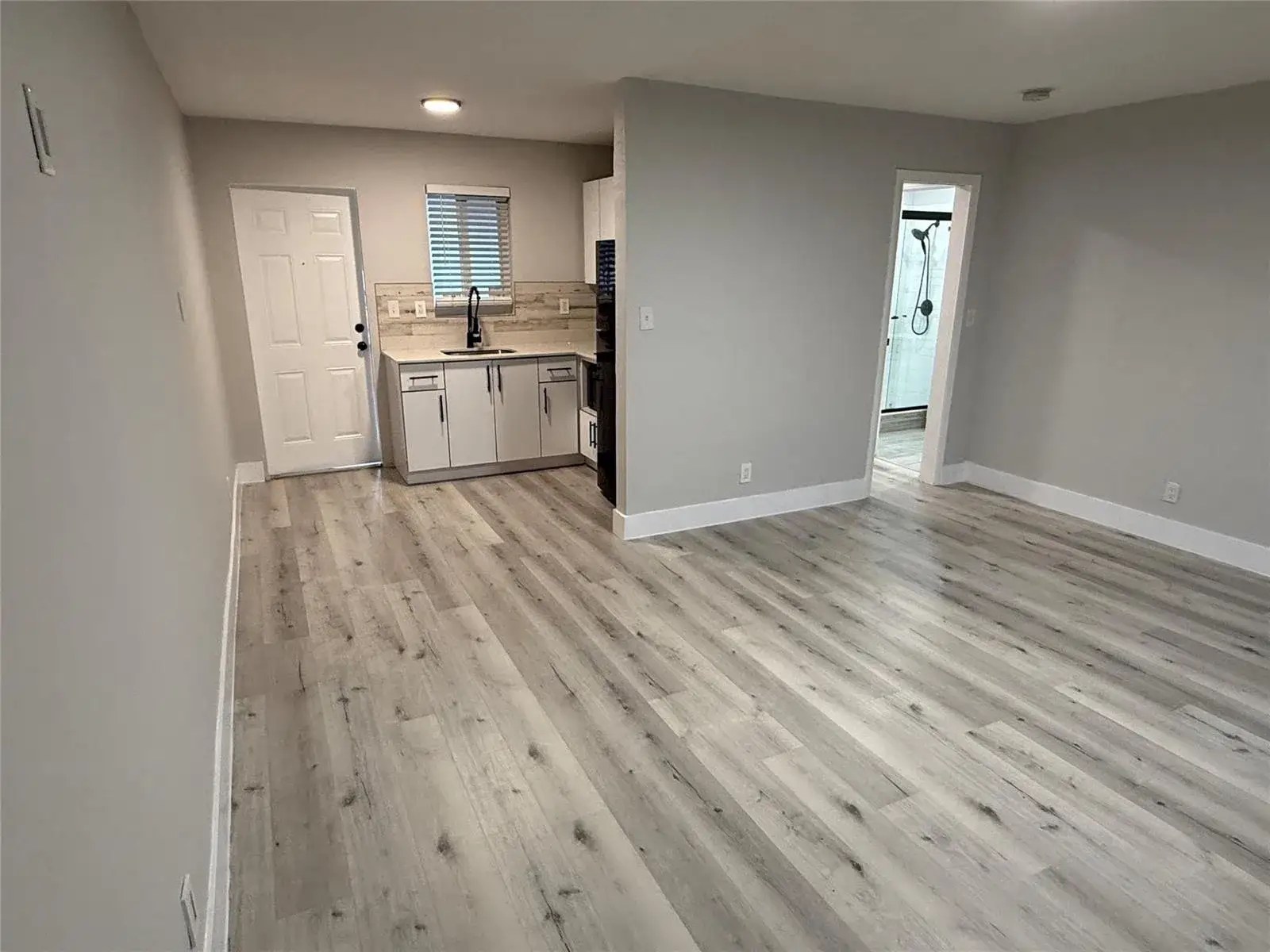 1 bedroom 1 bath Residential Lease for rent at 720 NE 7TH Street # 5, Hallandale Beach FL 33009