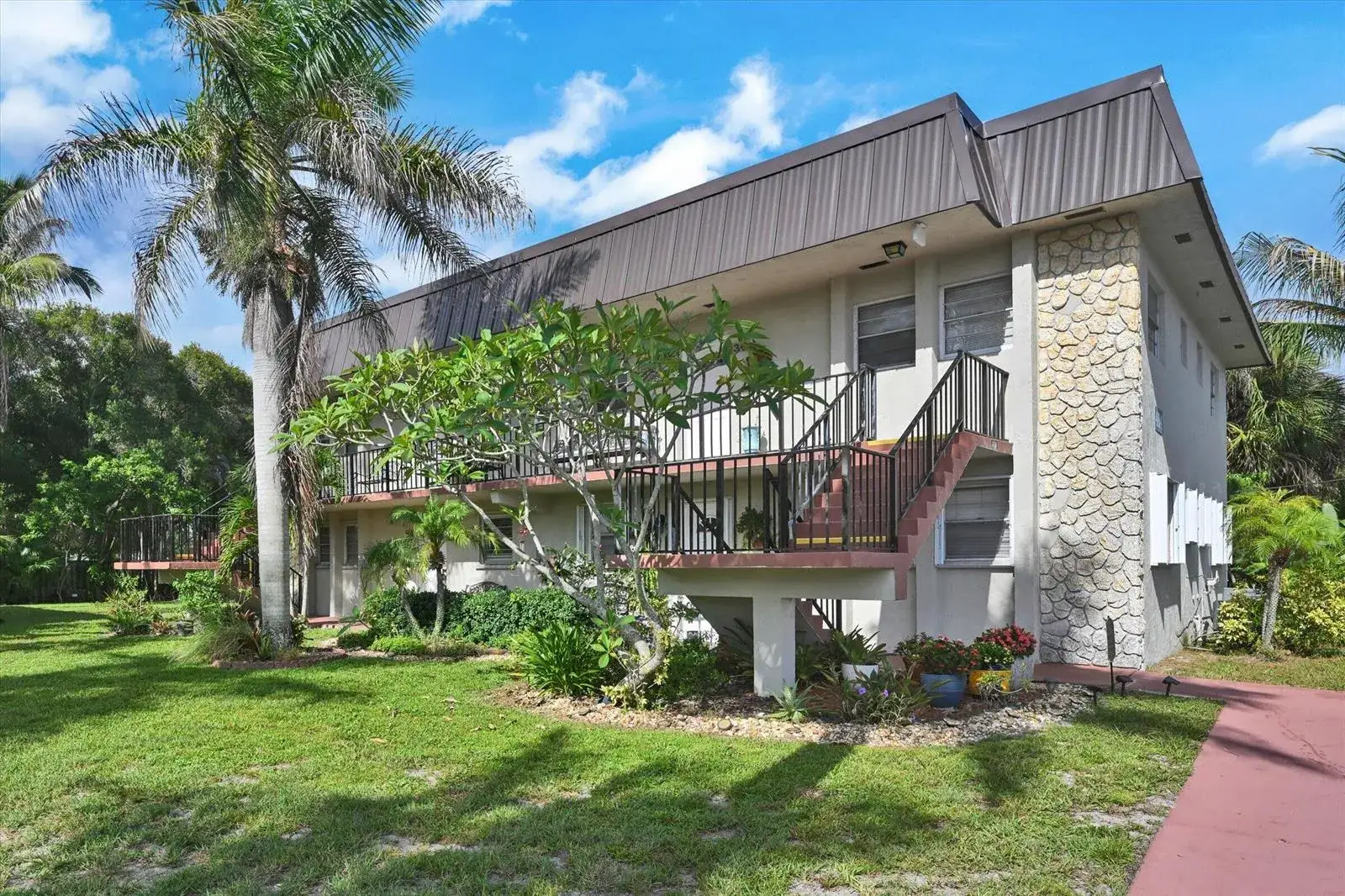 2 bedroom 1 bath Residential for sale at 404 FERN # A, Jupiter FL 33458
