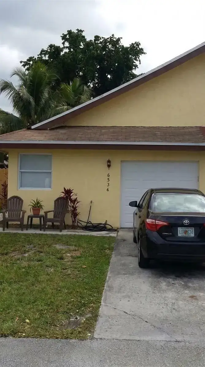 3 bedroom 2 bath Residential for sale at 6534 HARBOUR Road, North Lauderdale FL 33068
