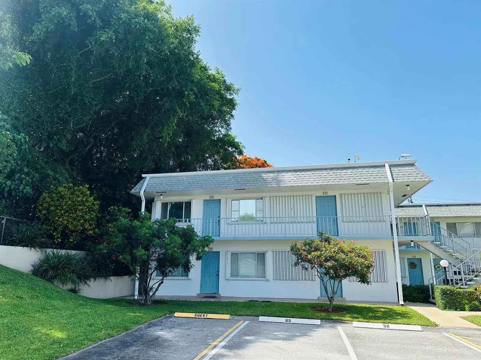 2 bedroom 1 bath Residential Lease for rent at 3402 CYNTHIA Lane # 118, FL 33461