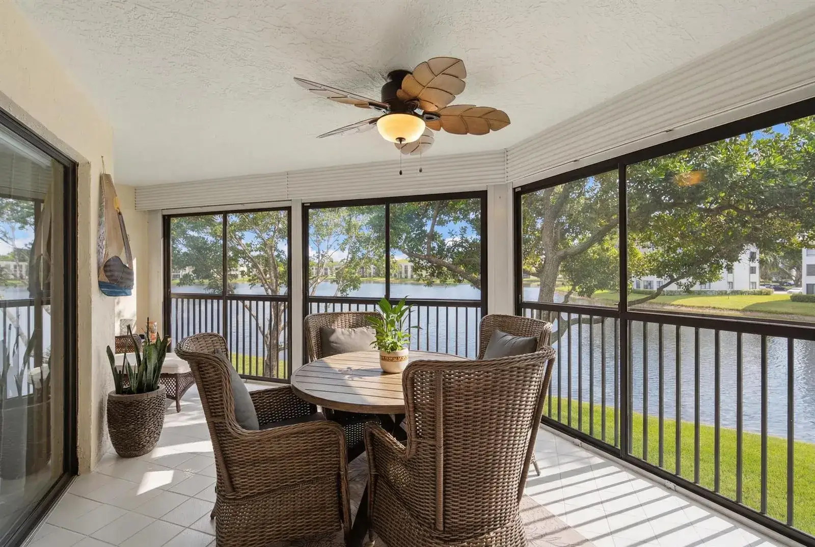 3 bedroom 2 bath Residential for sale at 7232 FAIRFAX Drive # 205, Tamarac FL 33321