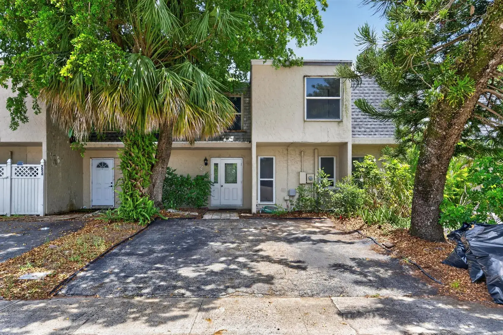 3 bedroom 1 bath Residential for sale at 292 SUNSHINE Drive # 292, Coconut Creek FL 33066