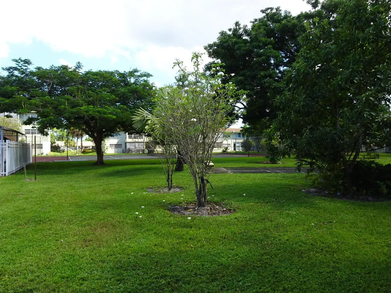 2 bedroom 2 bath Residential Lease for rent at 605 S STATE ROAD 7 # 2D, Margate FL 33068