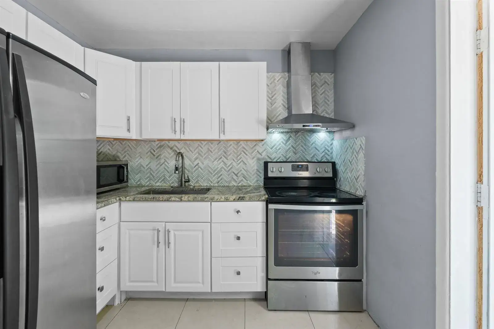 2 bedroom 1 bath Residential Lease for rent at 528 NE 20TH Avenue NE, Boynton Beach FL 33435